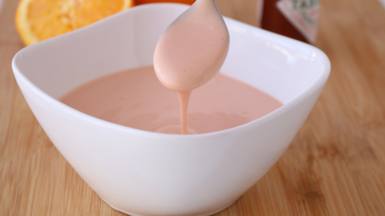¡Aprende a preparar la suculenta salsa rosa en solo unos pasos!