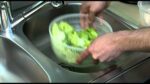Aprende a usar el escurridor de verduras en segundos: ¡Un truco imprescindible!