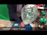 Como meter confeti en un globo